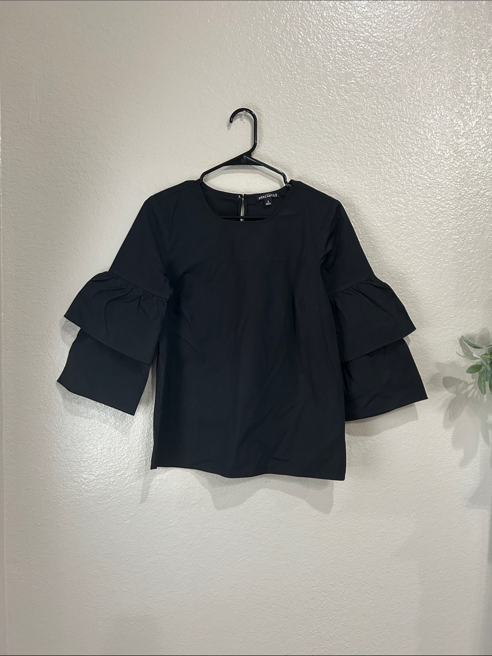 J Crew MERCANTILE Black Tiered Ruffle-Sleeve Blouse Sz 2 Office Boho TC0067